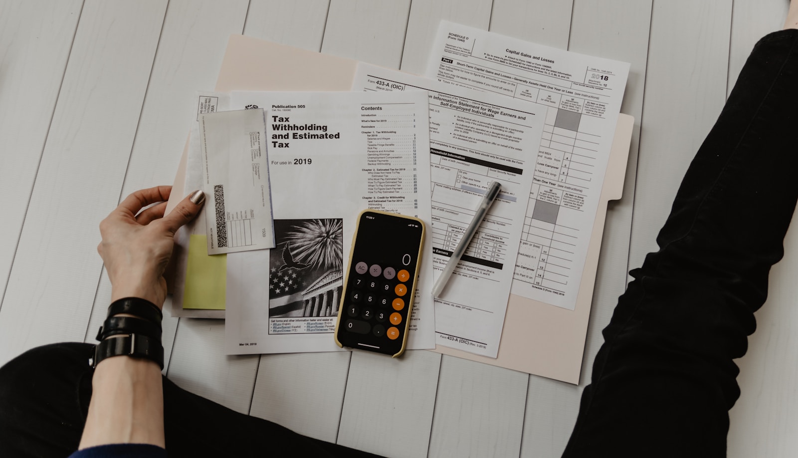 Freelance writer pricing and contracts
